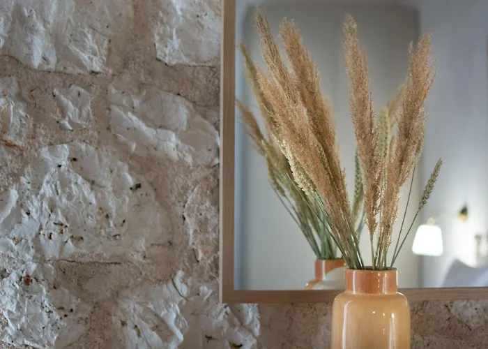 Noemie Pensiune Athánion